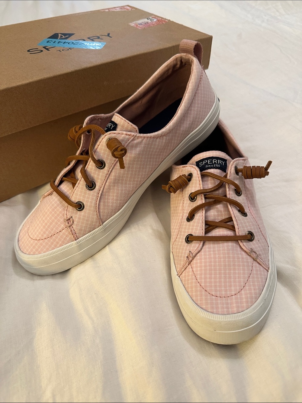 🌸 Sperry Crest Check Coral (Pink) and White Check with natural Leather Laces 8.5
